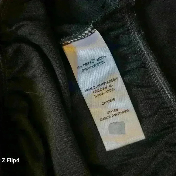 RICKI'S ROUCHED SHORT SLEEVE TOP - Picture 4 of 4